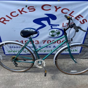 Raleigh Pioneer Commuter 20” Frame Ladies Hybrid Bike. £125