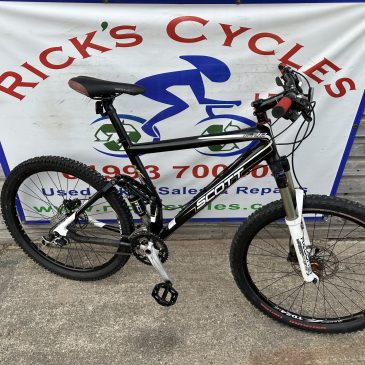 Scott Genius 40 20” Frame Mountain Bike. Was £495 NOW £450. Refurbished!!