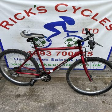 MuddyFox Monarch Comp 18” Frame Mountain Bike. Was £150 NOW £130.  Refurbished!!