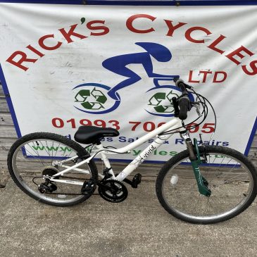 Apollo Vivid 24” Wheel Girls Bike. £80. Refurbished!!