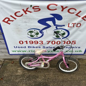 Giant Pudden 16” Wheel Girls Bike. £40