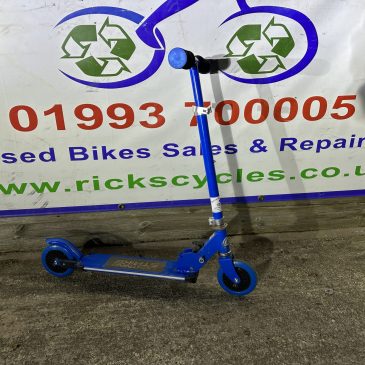 Scooter £10. Great Condition