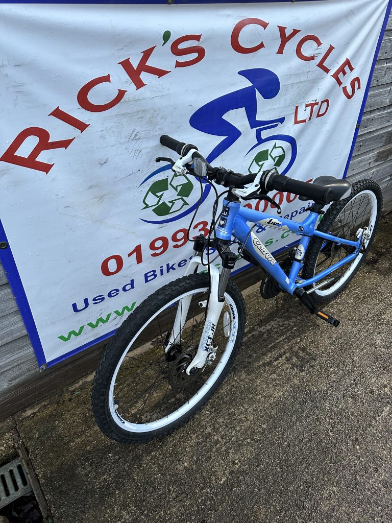 Carrera luna 24 black and pink Clearance