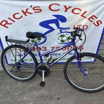 Raleigh Dekota 18” Frame Ladies Mountain Bike. £85