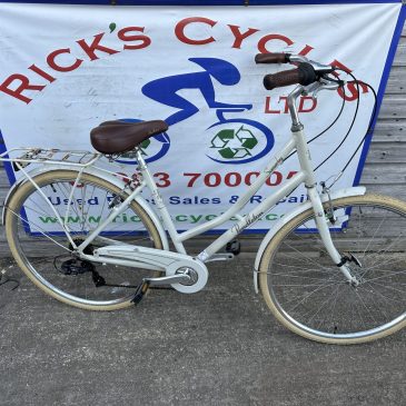 Pendleton Somerby 19” Frame Ladies Town Bike. £125