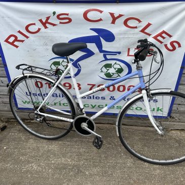 Raleigh Pioneer 22” Frame Ladies Town Bike. £95