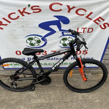 B-Twin Rockrider 700 24” Wheel Kids Bike. £135. Refurbished!!