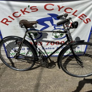 Vintage Raleigh 24” Frame Gents Town Bike. £195