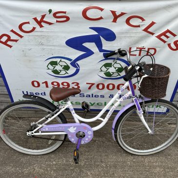 Viking Paloma 24” Wheel Girls Bike. £60. Refurbished!