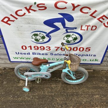 Beehive 16” Wheel Girls Bike. £75