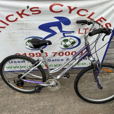 Giant Sedona 17” Frame Ladies Bike. £140