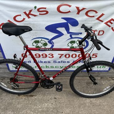 Raleigh Jackal 23” Mountain Bike. £100
