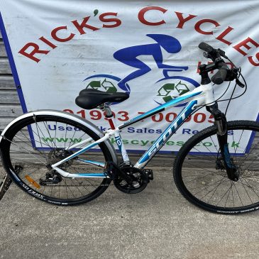Scott Sportster 17” Frame Ladies Hybrid Bike. £175. Refurbished!