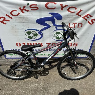 Ammaco Bolt 24” Wheel Mountain Bike. £95 .