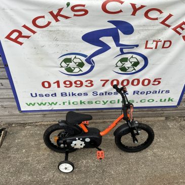 B-Twin Robot 14” Wheel Boys Bike. £40. Serviced