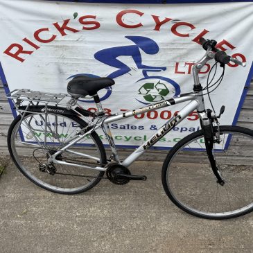 Helium Crosstrack 17” Frame Unisex Hybrid Bike. £145. Refurbished!! Light alloy frame!