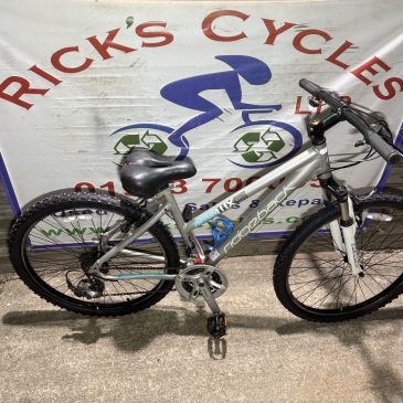 Ridgeback MX3 Terrain 17” Frame Ladies Bike. £165. Fully Refurbished!!