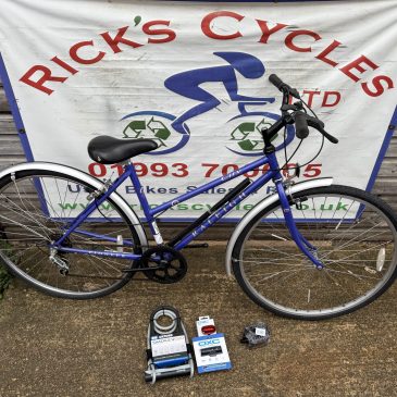 Raleigh Pioneer City 18.5” Frame Ladies Hybrid Bike. £125. Free 12” D-Lock, Lights. Ideal student bike!