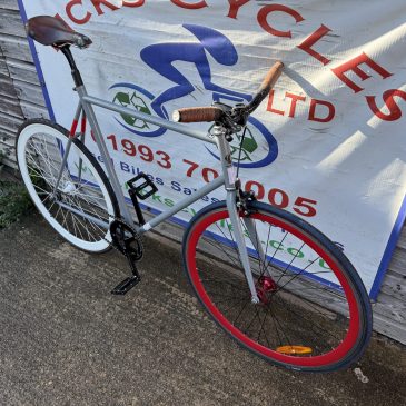Pearl Izumi Ogio 24” Frame Fixie Bike. £165. Very Fast!