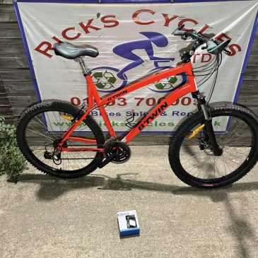 B-Twin RockRider RC Spec! 23.5” (XXL) Frame Mountain Bike. £245.Mechanically Refurbished!