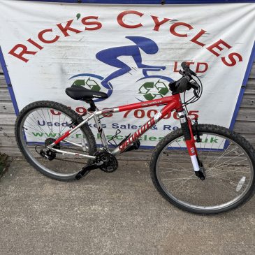 Specialized HardRock Comp 15” Frame Mountain Bike. £100. Ideal Student Bike!