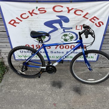 Cross LXT300 19” Frame Mountain Bike. £100. New 12” D-Lock/cable & lights!