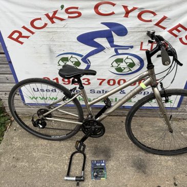 Trek FX 7.0 15” Frame Hybrid Bike. £145. Inc D-Lock/Lights. Idea student bike!