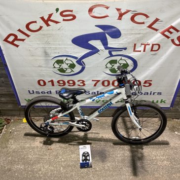 Squish20 20” Wheel Kids bike. White/blue No2. £185. Excellent!