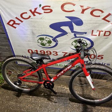 Forme Kinder MX24 24” Wheel Kids Bike. Red No6. £145. Serviced.