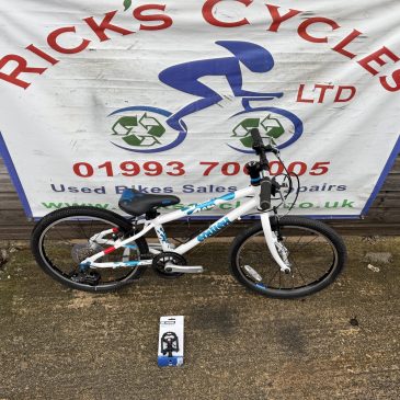 Squish20 20” Wheel Kids bike. White/blue No3. £175. Serviced, Great