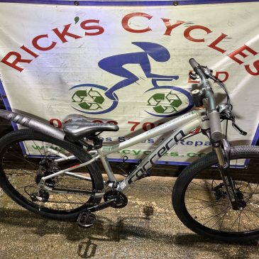 Carrera Vengeance 14.5” Frame Mountain Bike. £225. Refurbished! Alloy Frame!