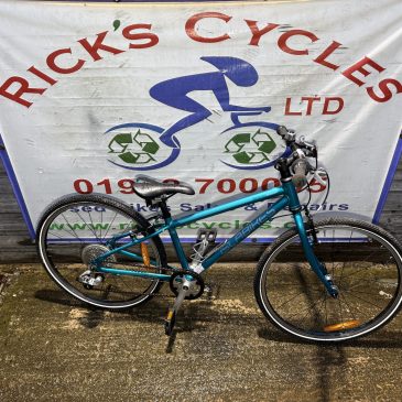 Islabike Beinn Teal 24” Wheel Unisex Kids Bike. Teal No2. £265