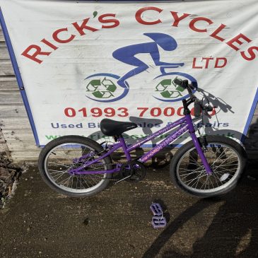 Apollo Envy 20” Wheel Girls Bike. Purple No4. £75. Ideal learning bike