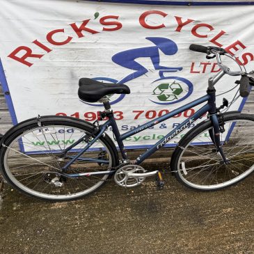 Ridgeback Velocity 19” Frame Ladies Hybrid Bike. £195.