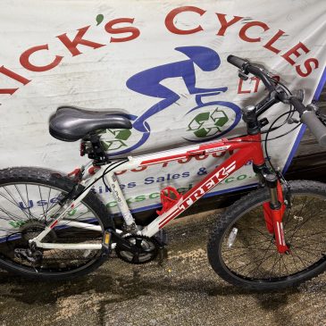 Trek 3 Series 18” Frame Mountain Bike. £175. Refurbished!