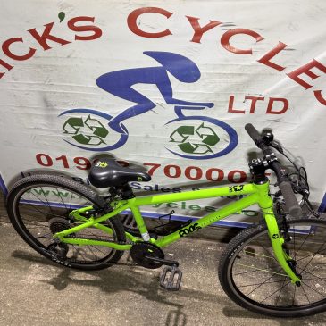 Frog 62 12” Frame, 24” Wheel Unisex Kids Bike. Green No5. £240. Services, Great