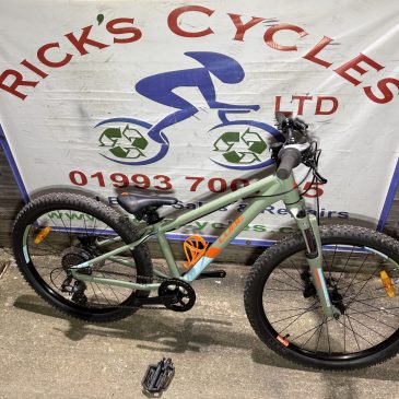 Cube Acid Race 12.5” Frame, 24” Wheel Unisex Kids Mountain Bike. No3. £295. Excellent