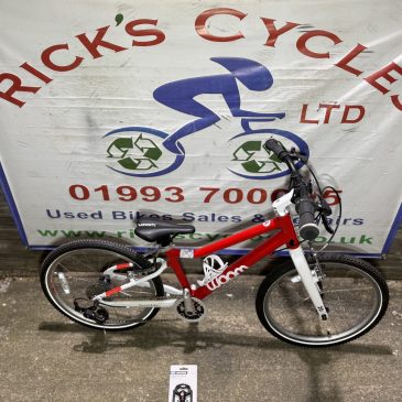 WOOM 4 20” Wheel Kids Bike. Red No2. £300. Very light weight!! Only 7.5Kg!