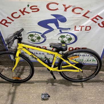 Frog 69 Tour De France 26” Wheel Unisex Kids Bike. Yellow No2. £295. Only 9Kg!