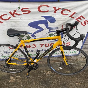 Apollo TDF 52cm Frame Unisex Road Bike. £125. Alloy frame.