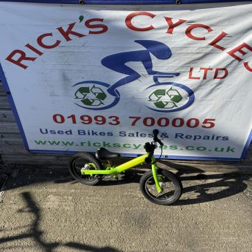 Islabike Rothan 12” Wheel Unisex Balance Bike. Green No1. £75. Rear brake.