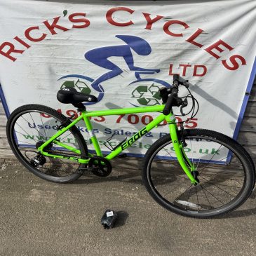 Frog 73 26” Wheel Unisex Kids Bike. Neon Green No2. £300. Refurbished!