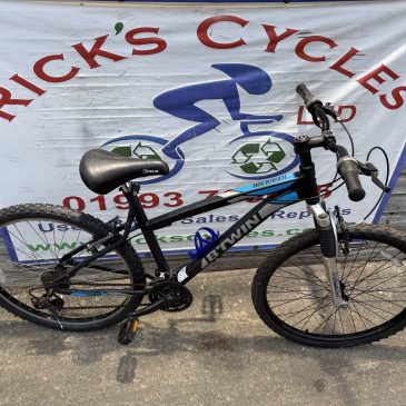 B-Twin RockRider 340 18” Frame Mountain Bike. £175. Refurbished!