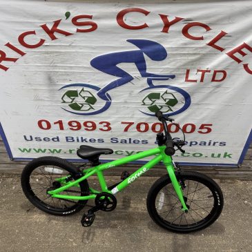 Forme Cubley 18” Wheel Unisex Kids Bike. Neon Green No4. £175. Available in other colours.