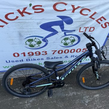 Scott Scale 24 10.5” Frame, 24” Wheel Unisex Kids Mountain Bike. £175.