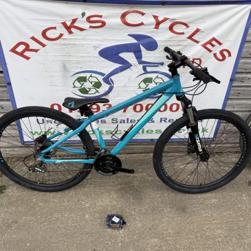 Calibre Blade 15” Frame Mountain Bike. £225. RefurbisheD!