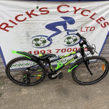 Squish 24” Wheel Unisex Kids Bike. Black No3. £220. Very light! Only 8.6Kg.