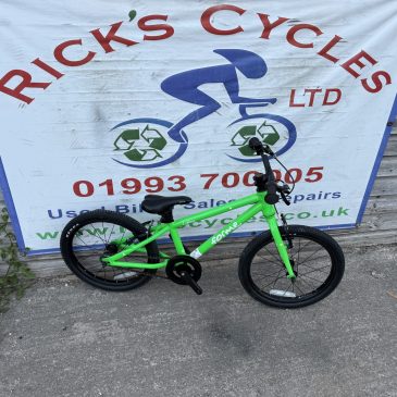 Forme Cubley 18” Wheel Unisex Kids Bike. Neon Green No5. £175. Refurbished!