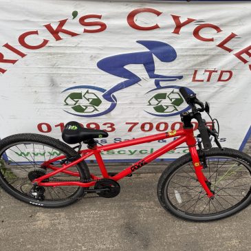 Frog 62 24” Wheel Unisex Kids Bike. Red No3. £240. Nice light weight