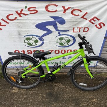 Frog 62 12” Frame, 24” Wheel Unisex Kids Bike. Green No6. £250. Serviced, Great